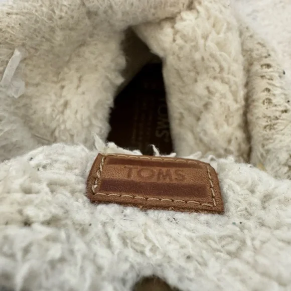 Vintage Toms Shearling Boots - Picture 6 of 7